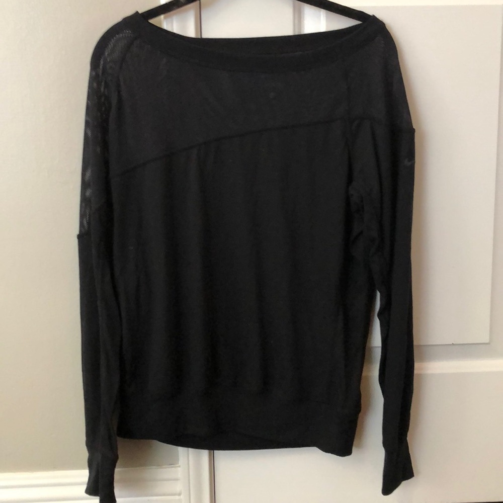 Black Nike top
